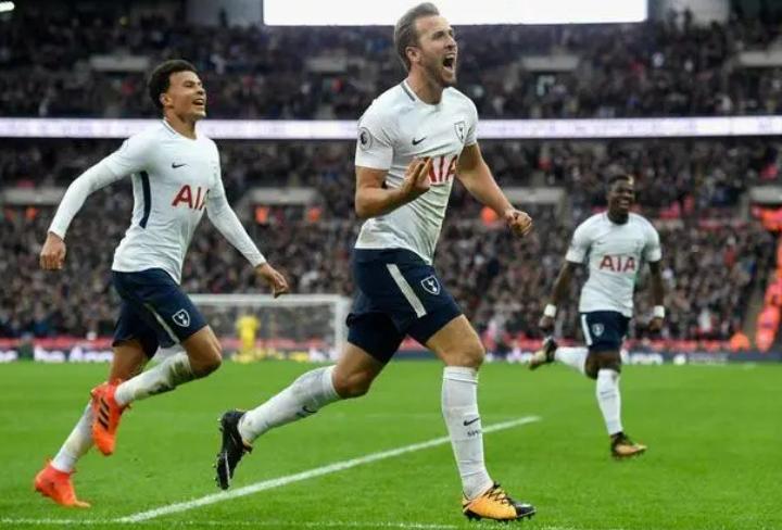 拜仁vs巴萨分析，一场经典对决的全方位解读